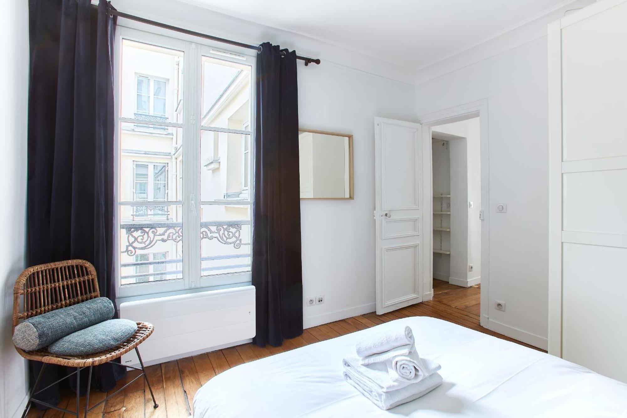 Montmartre & Rue Durantin - 1Br - Cityapartmentstay Париж Екстер'єр фото