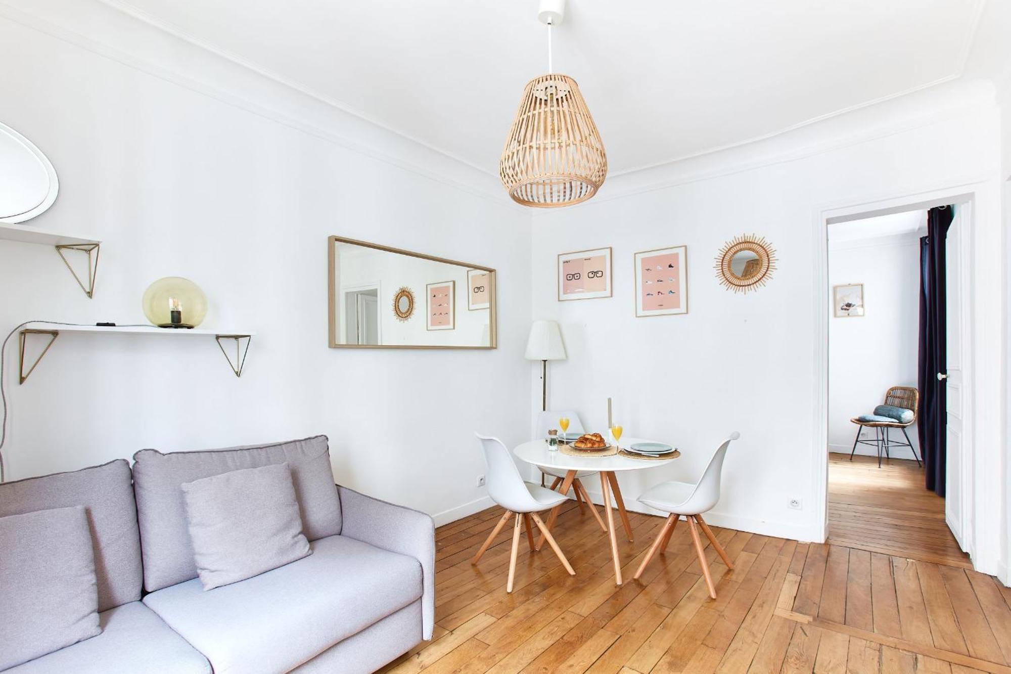 Montmartre & Rue Durantin - 1Br - Cityapartmentstay Париж Екстер'єр фото